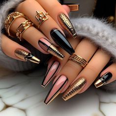 Dark Glam Nails, Black Coffin Nails Design, Bougie Nails, Sassy Nails, Fancy Nails Designs, Stiletto Nails Designs, Dope Nail Designs, Black Nail, Glam Nails