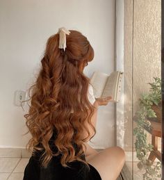 Women Wattpad, Ginger Princess, Tan Ginger, Dark Ginger Hair, Ginger Girls, Redhead Girl, Dream Hair, Ginger Hair