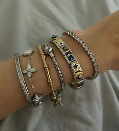 Bracelets Aesthetic, Chunky Silver Jewellery, Gold Bracelets Stacked, Silver Gold Jewelry, Gold And Silver Bracelets