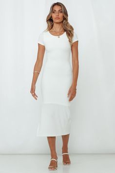 Length from shoulder to hem of size S: 116cm.White midi dress.Lined.Cold hand wash only.Model is a standard XS and is wearing size XS.True to size.Lightweight, stretchy ribbed jersey.Split to skirt.No zipper.Slip-on style.Cotton/Polyester.Sometimes it's the basic silhouettes that make the most impact! Effortlessly chic and versatile, our All Fair Play Midi Dress ticks every box for our little Miss Sophisticated. This midi dress offers a classic tee style, crew neckline, and all, along with a che Midi Dress White, Fair Play, White Midi, Tee Shirt Dress, White Shirt Dress, Hey Girl, White Midi Dress, Little Miss, Dress White