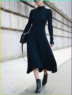 You've likely mastered ankle-boots-styling with jeans and skirts. Here's how to to wear ankle boots with dresses. Ankle Boots With Dress, Clothes Basics, Winter Date Outfits, Side Character, Fashion Milan, Winter Date Night Outfits, Dinner Date Outfits, How To Wear Ankle Boots, Fierce Fashion