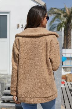 Light Brown Lamb Wool Zipped Chunky Coat Casual Winter Outerwear With Side Zipper, Winter Long Sleeve Outerwear With Side Zipper, Trendy Winter Outerwear With Side Zipper, Casual Fall Outerwear With Side Zipper, Chunky Coat, Brown Wool Coat, Slouchy Style, Long Sleeve Coat, Color Block Cardigan