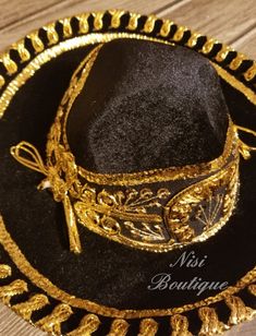 Beautiful Black with Gold Charro hat Sizes: 0/1 Years 2/3 Years 4/6 Years Please if you have any doubt with the measures send me a message, your satisfaction is very important for me Hand embroidery Hand Wash Black Wide Brim Hat For Cinco De Mayo, Charro Hat, Mariachi Suit, Charro Outfit, Charro Suit, Charro Quince, Embroidery Hand, Daughter Of God, Clothing Sets