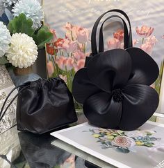 this is a beautiful faux leather bag with a stunning 3D flower front. She comes with satin inner bag and long shoulder chain. Flower Tote Bag, Flower Tote, Style Français, Floral Handbags, Petal Flower, Faux Leather Bag, Flower Bag, Shoulder Chain, Green Rose