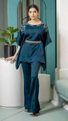 Green Kaftan, Kaftan Designs, Aari Embroidery, Bride Photography, Boutique Dress Designs, Sharara Set, Stylish Dress Book, How To Hem Pants, Stylish Dresses For Girls