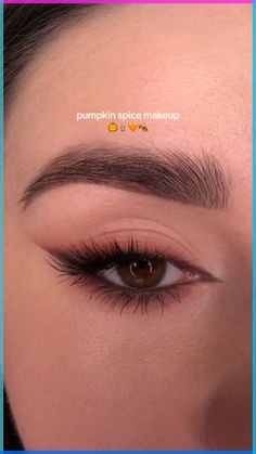 Orange Eye Makeup Blue Eyes, Rust Colored Makeup, Simple Autumn Makeup, Orange Outfit Makeup, Smokey Fox Eye Makeup, Burnt Orange Eye Makeup, Fall Makeup Looks For Brown Eyes, Autumn Eye Makeup, Cozy Makeup