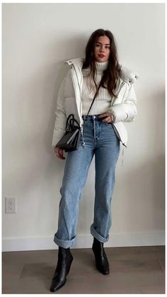 Puffer Jacket Outfits, White Jacket Outfit, Puffer Outfit, Winter Jacket Outfits, Winter Mode Outfits, Jacket Outfit Women