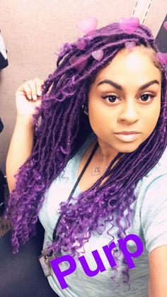 Locs Black Women Short, Purple Faux Locs, Pink Faux Locs, Locs Purple, Colored Locs Black Women, Black Faux Locs, Locks Styles, Locs Black Women, Goddess Locks