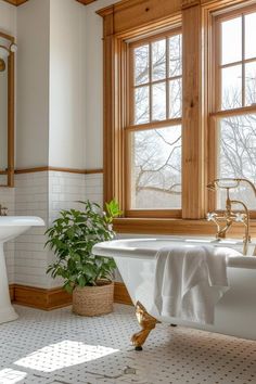 White Walls With Wood Trim: 40+ Ideas for a Timeless Interior White Sunroom, Natural Wood Trim, Wood Molding Trim, White Baseboards, Nostalgic Vibes, Oak Trim, Timeless Bathroom