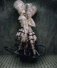 Baroque Ladies - Baroque http://baroque-ladies.tumblr.com/ Rococo Punk, Marie Antoinette Costume, Cage Skirt, Annie Leibovitz, Baroque Style