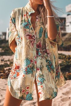 floral buttoned bohemian cover up Blouse Images, Affordable Swimwear, Beach Bathing Suits, High Low Blouse, Loose Fit Shirts, Chiffon Floral, Wrap Shirt, Loose Shirts, Chiffon Shirt