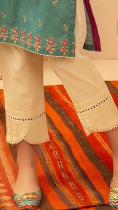 Trozer Designs Simple, Indian Bottoms For Women, Pent Designs For Suits, Suit Bottom Designs Indian Style, Trozer Designs 2023, Bottom Designs Pants Pakistani, Pant Patterns For Women Pakistani