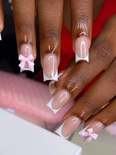 French Tips With Bows Nails, French Tip Nails With Bow Charm, White And Cream Nails, Simple Duck Nail Designs, Nails With Bows And Pearls, Nail Inspo With Bow, Simple French Tip Designs, White French Tip With Bow, Cute Nails Design Ideas