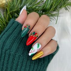 Mistletoe Holiday Press on Nails Glue on Nails Short Nails Stick on Nails Fake Nails Christmas Nails Reusable Nails - Etsy Christmas Nails Mistletoe, Nails Mistletoe, Nail Christmas, Holiday Nails Christmas, Red Christmas Nails, Medium Almond, Holiday Nail Designs, Christmas Nails Easy, Cute Christmas Nails