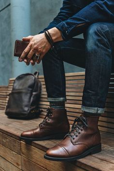 Guy Sneakers, Men Boots Outfit Casual, Beard Fashion, Boots Men Outfit, Boots Outfit Men, Hair Man, Shirt Hair, Men’s Boots, Mens Boots Fashion