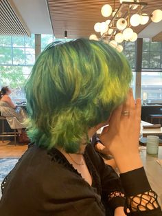 Green Dyed Hair Short, Green Skunk Hair, Green Hair Short, Green Short Hair, Green Hair Streaks, Short Green Hair, Skunk Hair, Blue Green Hair