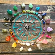 Crystal Circle, Crystal Magic, Rainbow Crystal, Rocks And Gems, Crystal Grid, Energy Crystals, Gems And Minerals, Stone Rocks, Crystal Gems