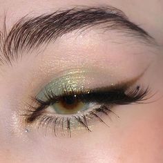 Green Makeup