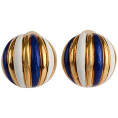 Dome shaped earrings by Tiffany in which bands of 18 karat gold alternate with bands of blue and white enamel. They are 3/4 inch in diameter. Clip backs can be converted to posts. Tiffany Earrings, Platinum Earrings, Vintage Tiffany, Bold Rings, Tiffany Jewelry, Jewelry Lookbook, Tiffany And Co, Women Diamond, Ceramic Jewelry