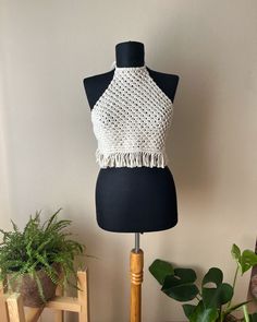 Cotton Crochet Top For Beach Season, Fitted Bohemian Crochet Top For Beach Party, White Bohemian Halter Top For Beach Season, White Beachy Crochet Top For Festival, Handmade White Halter Top For Vacation, Handmade White Halter Top For Festival, White Bohemian Halter Top For Vacation, White Bohemian Halter Top For Beach, Beach Cotton Yarn Crop Top