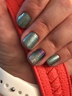 Get these amazing minty green sparkly nails in minutes with Color Street Mint to Be. This has a Purrfect accent of Pacific Waters that matches amazingly! DIY mint with an ombré accent manicure! Green Sparkly Nails, Green Glitter Nails, Mani Ideas, Nail Store, Mint To Be, Minty Green, Sparkly Nails