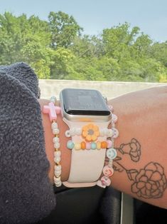 Sunflower Beaded Watch Charm/smiley Apple Watch Halo - Etsy Beaded Watch Charms, Apple Watch Band Charms, Apple Watch Charms, Watch Band Charms, Apple Watch Hacks, Watch Charms, Taylor Merch, Apple Watch Bracelet, Random Products