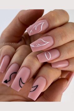 Unghie Sfumate, Angel Nails, Fake Nails Designs, Edgy Nails, White Nail Designs, White Nail, Acrylic Nails Coffin Short, Trendy Nail Art, Short Acrylic Nails Designs