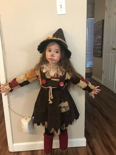 Toddler Scarecrow Costume Toddler Scarecrow Costume, Scarecrow Costumes, Scarecrow Dress, Cute Scarecrow, Scarecrow Hat, Scarecrow Doll, Scarecrow Costume, Crazy Hat Day