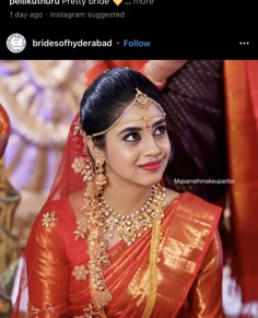 Telugu Bride Muhurtham Look, Bridal Makeover South Indian, Mangtika For Bride, South Indian Head Jewelry, Bridal Maangtika Designs, Basingalu Designs For Bride, Bridal Makeover Indian, Engagement Bride Look Indian, Basingalu For Wedding Designs