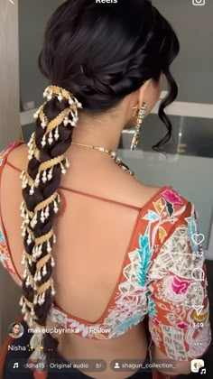 Garba Bun Hairstyles, Pola Jada For Bride, Navratri Braid Hairstyles, Gujrati Saree Hairstyle, Pearl Braid Hairstyle, Gotta Braid Hairstyle, Paranda Hairstyle Punjabi Bride, Choti Hairstyle With Gota, Garba Night Hairstyle