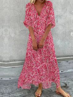 Shop Affordable Women Casual Dress On Justfashionnow.com.  Style This Versatile  Floral Maxi Dress With Your Favorite Necklace For A Perfect Look.  Ideal For  Party Event, Dress This V Neck A-Line Dress With A Pair Of Matching Shoes and A Bag For Your Upcoming Plan. Robes Glamour, Women's A Line Dresses, Look Casual Chic, Trends 2023, Spring Fabric, Maxi Robes, Floral Print Maxi Dress, Floral Print Maxi, Spring Summer Dress