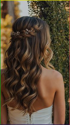 Amazing korean long hairstyle ideas | Trendy hairstyle ideas | Easy hairstyle ideas Bridesmaid Hairstyles Half Up Half Down Brunette, Bridal Hair Brunette, Korean Long Hairstyle, Wavy Hair Hairstyles, Long Hairstyle Ideas, Hairstyles For Thinning Hair, Wedding Brainstorming, Hairstyles For Wavy Hair, Tutorial Hairstyles