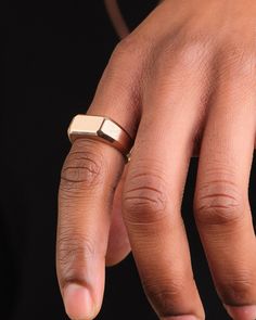 The ultimate power accessory. Our classic men’s rose gold Signet Ring is designed with tapered edges and a leveled top, then finished with a fine brush to create a distinctive, satin-textured luster.