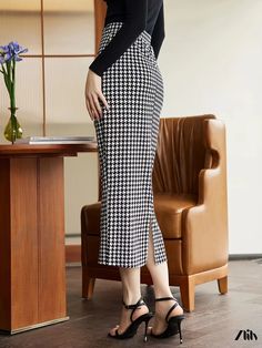 Zlily - Elegant Houndstooth Button One Step Skirt with Skinny Maxi Back Split - Womens Fashion Houndstooth Pencil Skirt For Work, Chic Houndstooth Pencil Skirt, Church Fits, Modest Apparel, Making Clothing, Unique Skirts, Button Skirt, Estilo Chic, Skirt Midi