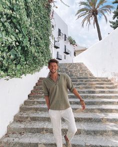 Outfit Ideas For Summer 2023, Mens Vacation Outfits, European Mens Fashion, Europe Summer Outfits, Travel Outfit Ideas, Outfit Ideas For Summer, Guy Fits