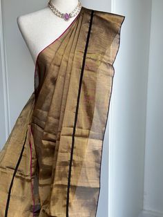 Handloom Chanderi tissue saree, not falling fabric. fall & pico done Transitional Slub Silk Saree With Sheer Dupatta, Elegant Handloom Organza Dupatta, Festival Slub Silk Saree With Sheer Dupatta, Handloom Organza Dupatta For Festivals, Handloom Organza Saree For Diwali, Festival Handloom Organza Saree, Diwali Handloom Organza Dupatta, Festive Handloom Organza Dupatta, Handloom Tissue Silk Pre-draped Saree