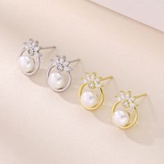 Style: Women Material: S925 Sterling Silver, Bread Pearl Pearl Type: Uncultured Pearl Color: White Pearl Size: 6mm Earring Size: 10.4*13.8mm Weight: 2.2g Pearl Types, Pearl Stud Earrings, Pearl Color, Pearl Size, Pearl Ring, Gold Earrings Studs, Pearl Pendant, Pearl Bracelet, Pearl White