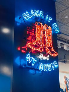 Neon Western Aesthetic, Western Neon Signs Aesthetic, Nashville Asethic Wallpaper, Western Photography Aesthetic, Cowboy Boot Neon Sign, Neon Cowboy Boots, Nashville Neon Signs, Western Retro Aesthetic, Vintage Nashville Aesthetic