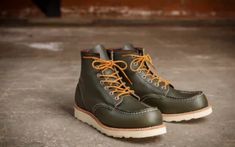 FEIT Arctic Hiker Leather Black, Smog Boots - Just Released How To Make Boots, Red Wings Boots, Moc Toe Boots, Ted Williams, Red Wing Boots, Wing Shoes, Red Wing Shoes, Mens Boots Fashion, Mens Leather Boots