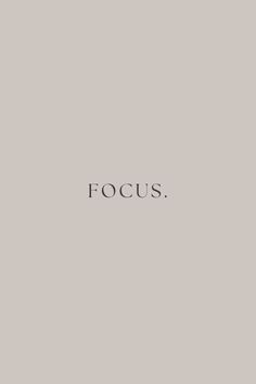 the words focus are written in black on a gray background