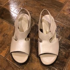 New Never Worn Sas Suntimer Sandals Size 7.5 Color Cream With A Hint Of “Pearl” Look To It **Small Mark On Right Shoe Near Front (See Picture) Premium Leather Upper Feels Soft On The Foot In This Classic Sandal. A Snug And Customized Fit Is Made Simple By The Adjustable Ez Strap System. Heel Height: 1.625". No Box. Pearl Look, Sas Shoes, Heel Height, Leather Upper, Size 7, Women Shoes, Sandals, Cream, Heels