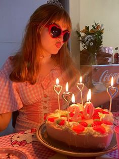 Lana Del Rey Birthday Party Aesthetic, Lana Del Rey Heart Cake, Heart Themed Birthday Party Aesthetic, Lana Del Rey Aesthetic Birthday, Lana Del Rey Bday Party, Lana Del Rey Party Aesthetic, Lana Birthday Party, Coquette Birthday Aesthetic, Birthday Party Coquette