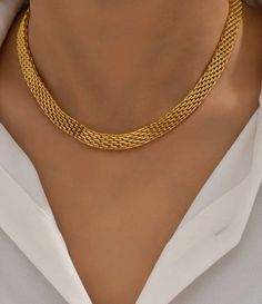 Stainless Steel Minimalist Chain Necklace. Non-tarnish. Adjustable length 15.7-17.7 inch Luxury Long Drop Gold Chain Necklace, Luxury Gold Long Drop Chain Necklace, Gold Necklace Women Long, Luxury Yellow Gold Necklace With Modern Twist, Golden Jewellery, Minimalist Chain, Gold Collar Necklace, Modern Gold Jewelry, Wedding Necklaces