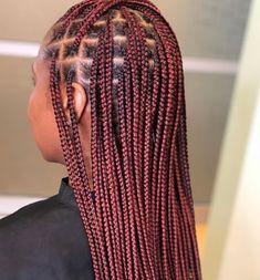 Medium Knotless Shiny Colored Braids Burgundy Knotless, Braids Medium, Braids Color, Medium Knotless, Colored Box Braids, Knotless Box Braids, Medium Box Braids