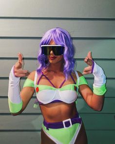 Disfraz Buzz Lightyear, Super Easy Halloween Costumes, Hot Halloween Outfits, Halloween Costumes College Girls, Couple Costumes, Fest Outfits, Couples Halloween Outfits, Holloween Costume, Cute Couple Halloween Costumes