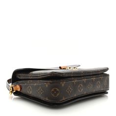 This is an authentic LOUIS VUITTON Monogram Pochette Metis. This chic handbag is finely crafted of classic Louis Vuitton monogram coated canvas. The bag features a vachetta cowhide leather handle, an optional, adjustable monogram coated canvas shoulder strap, and a rear zipper pocket. The crossover flap opens with a polished brass S-lock to a partitioned brown microfiber interior. Chic Handbags, Polished Brass, Authentic Louis Vuitton, Leather Handle, Cowhide Leather, Crossover, Louis Vuitton Monogram, Zipper Pocket, Shoulder Strap