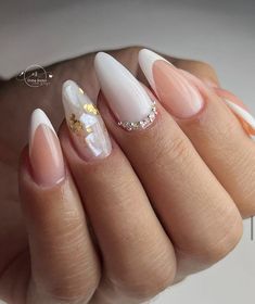 Her Nails, Nail Polishes, Gold Nails, Pink Nails, Nail Art, Nails, Pink, Gold, White