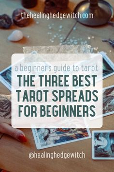 A beginners guide to tarot: the three best tarot spreads for beginners. Easy Tarot Spreads, Tarot Spreads For Guidance, Tarot Spreads For Beginners, Learn Tarot Reading, Beginners Tarot, Learn Tarot, Learning To Read, Tarot Learning