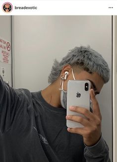 Man Hair Color Ideas Guys, Bleached Mullet, Short Hair Texture, Dyed Mullet, White Mullet, Grey Hair Color Men, Grey Mullet, Pink Hair Guy, Bleached Hair Men