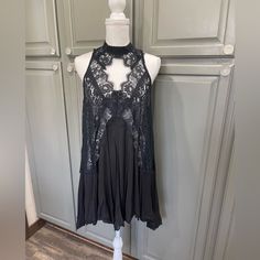 Flowy Fp Lace Dress Or Tunic If Ur Tall Refer To Photos For Condition And Details Ty Obviously The Bust Area Will Change For How High It Is And How Short So The Photo Measurements Or Based Off The Mannequin Only! Black Sleeveless Lace Mini Dress, Flowy Sleeveless Lace Mini Dress, Black Flowy A-line Mini Dress, Black A-line Flowy Mini Dress, Free People Lace Dress, Dress High Low, Free People Dresses, Free People Dress, High Low Dress